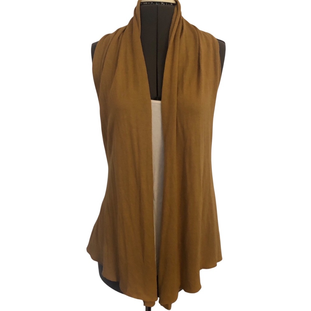 Caché Camel Knit Vest with Chain Detail Size M/L NWOT